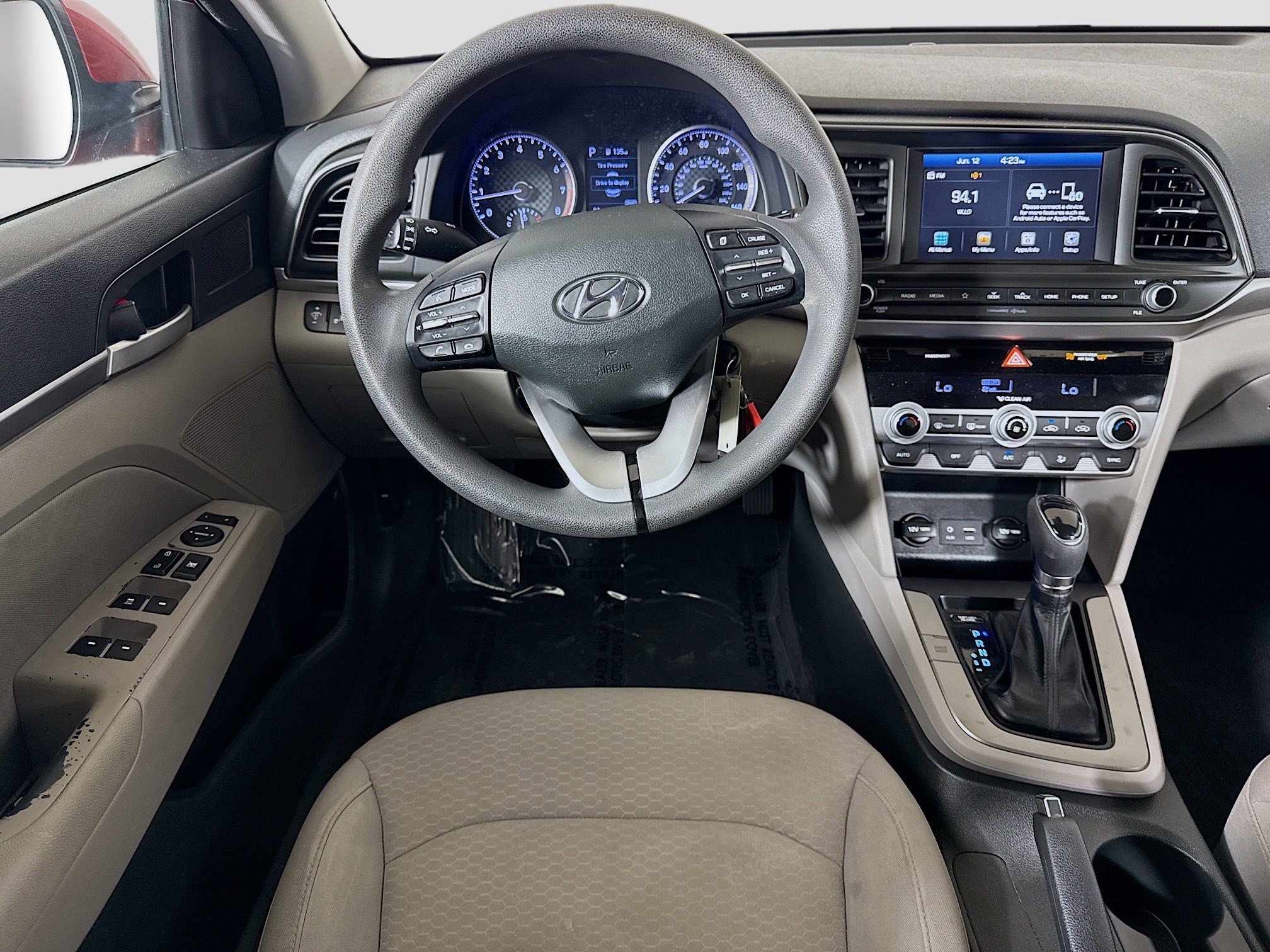 Used 2020 Hyundai Elantra SEL FWD image 17
