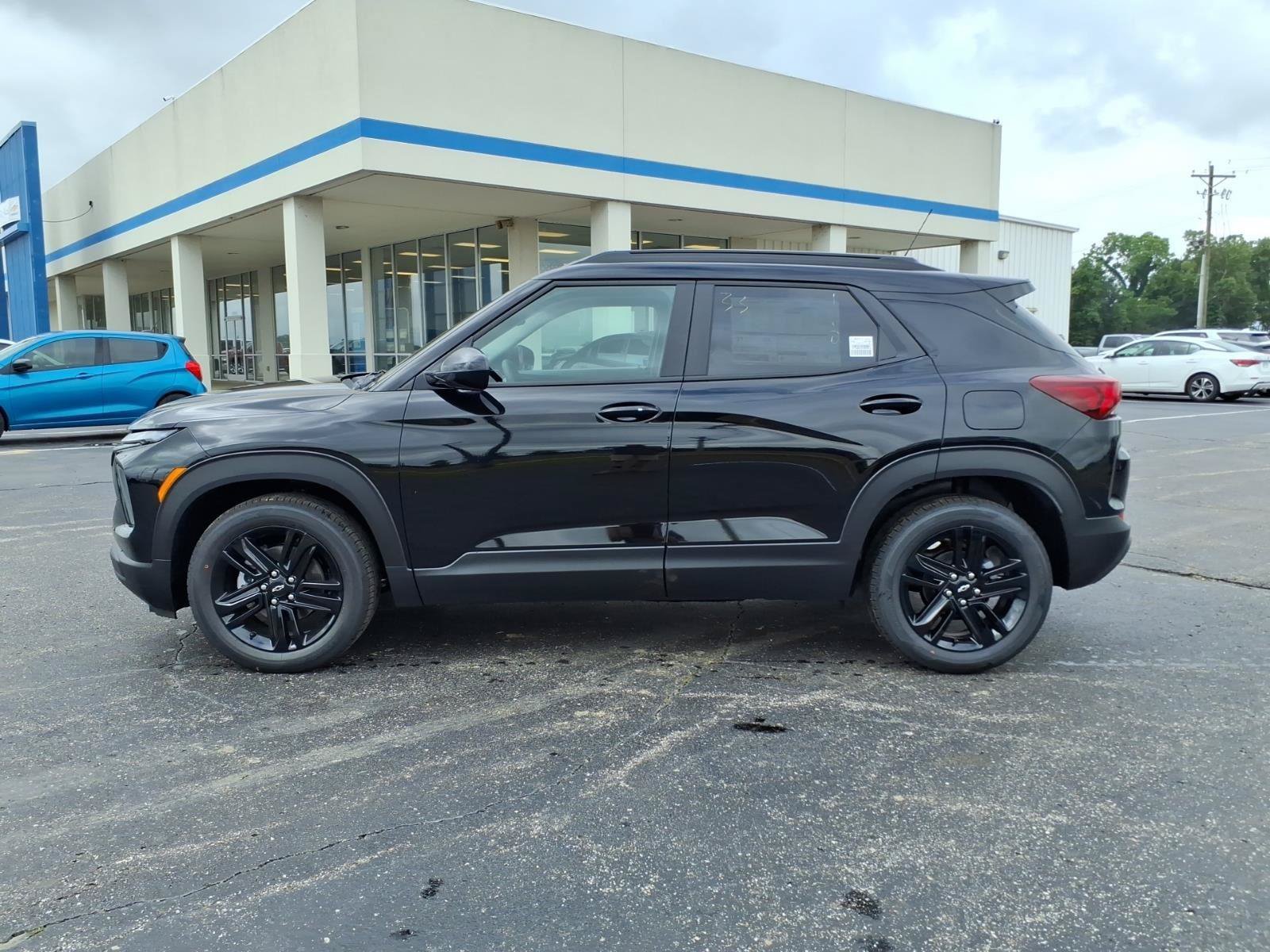 New 2026 Chevrolet TrailBlazer LT w/ Convenience Package FWD image 2