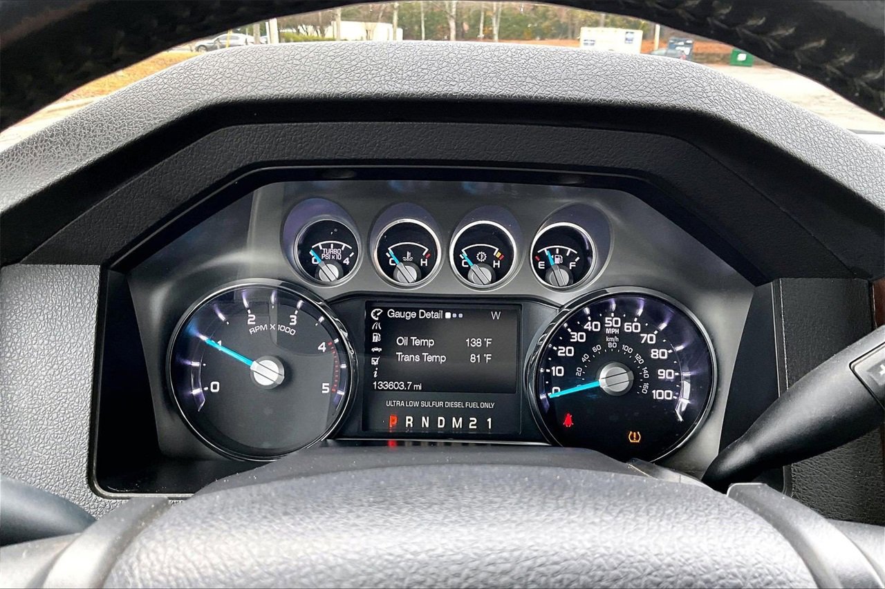 Used 2015 Ford F250 Lariat w/ Chrome Package image 9