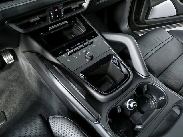 New 2026 Porsche Cayenne S image 18