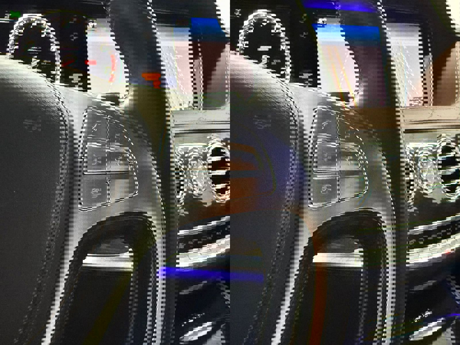 Used 2017 Mercedes-Benz Maybach S 550 4MATIC image 19