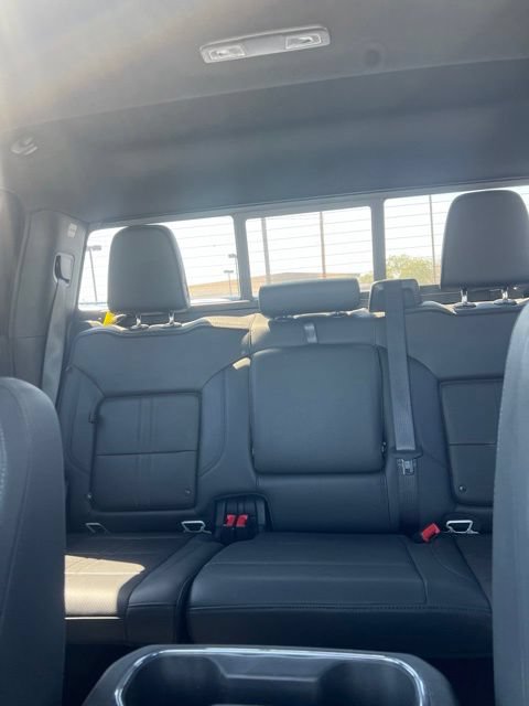 Used 2025 Chevrolet Silverado 1500 High Country w/ High Country Premium Package AWD/4WD image 26