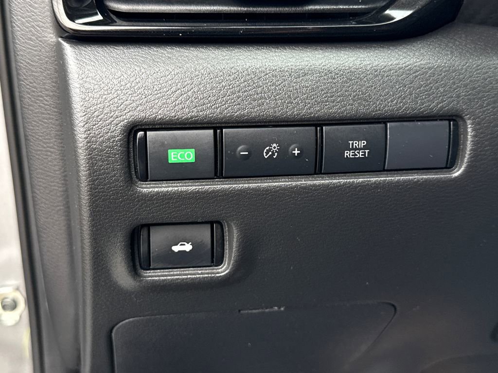 Used 2023 Nissan Sentra SV image 30