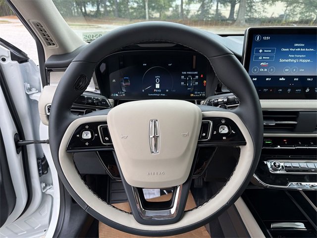 New 2026 Lincoln Corsair Premiere image 14