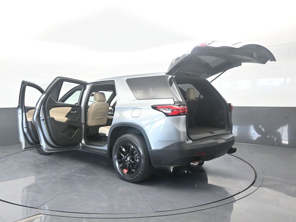 Used 2023 Chevrolet Traverse LS image 73