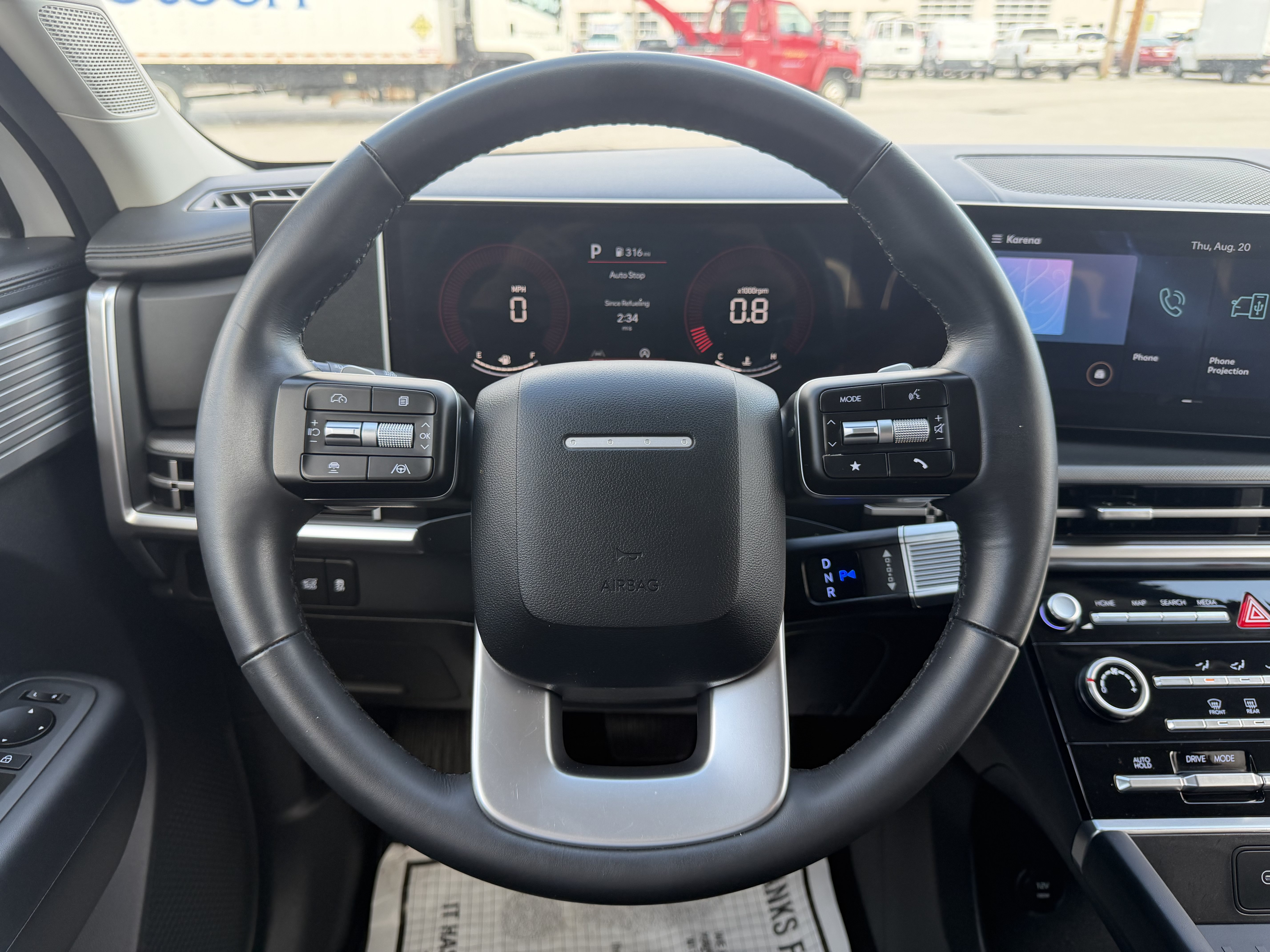 Used 2025 Hyundai Santa Fe SE FWD image 15