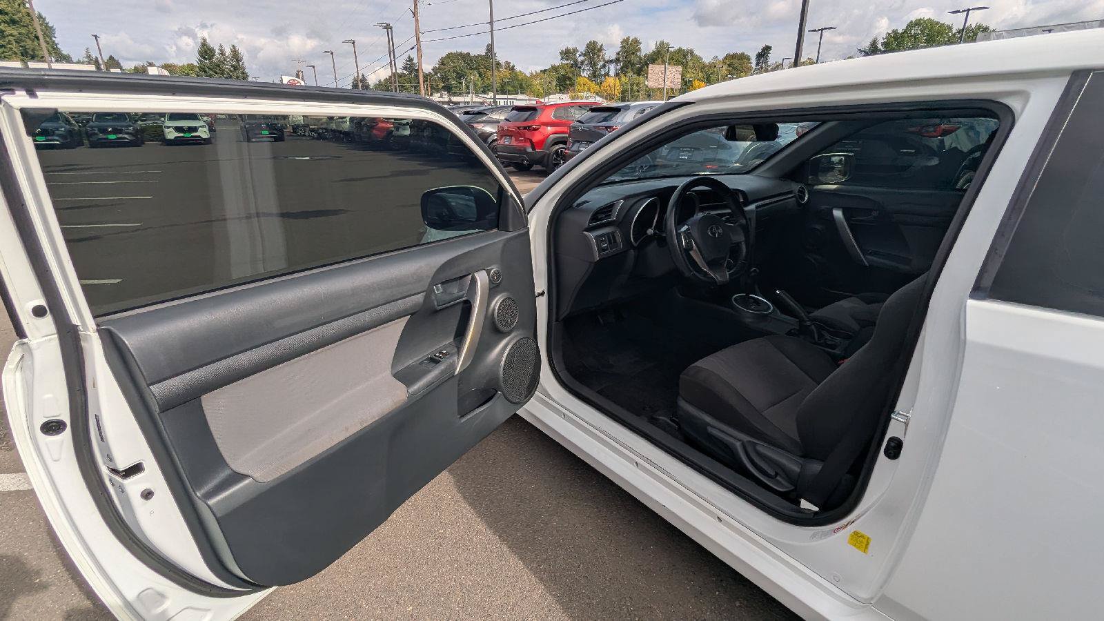 Used 2014 Scion tC FWD image 11