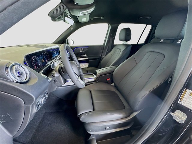 New 2025 Mercedes-Benz GLB 250 4MATIC image 4
