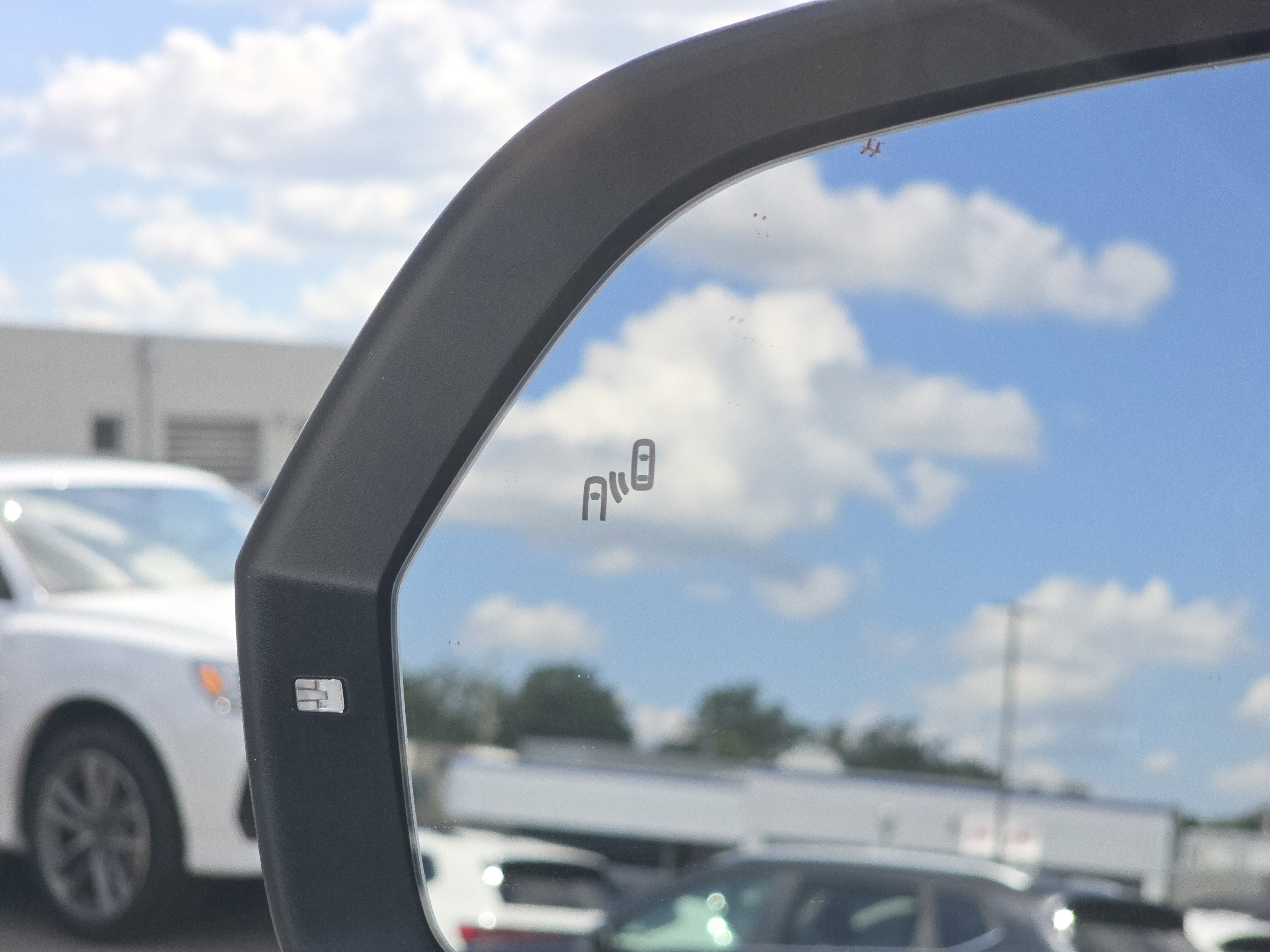 New 2026 Volkswagen Atlas SE image 18