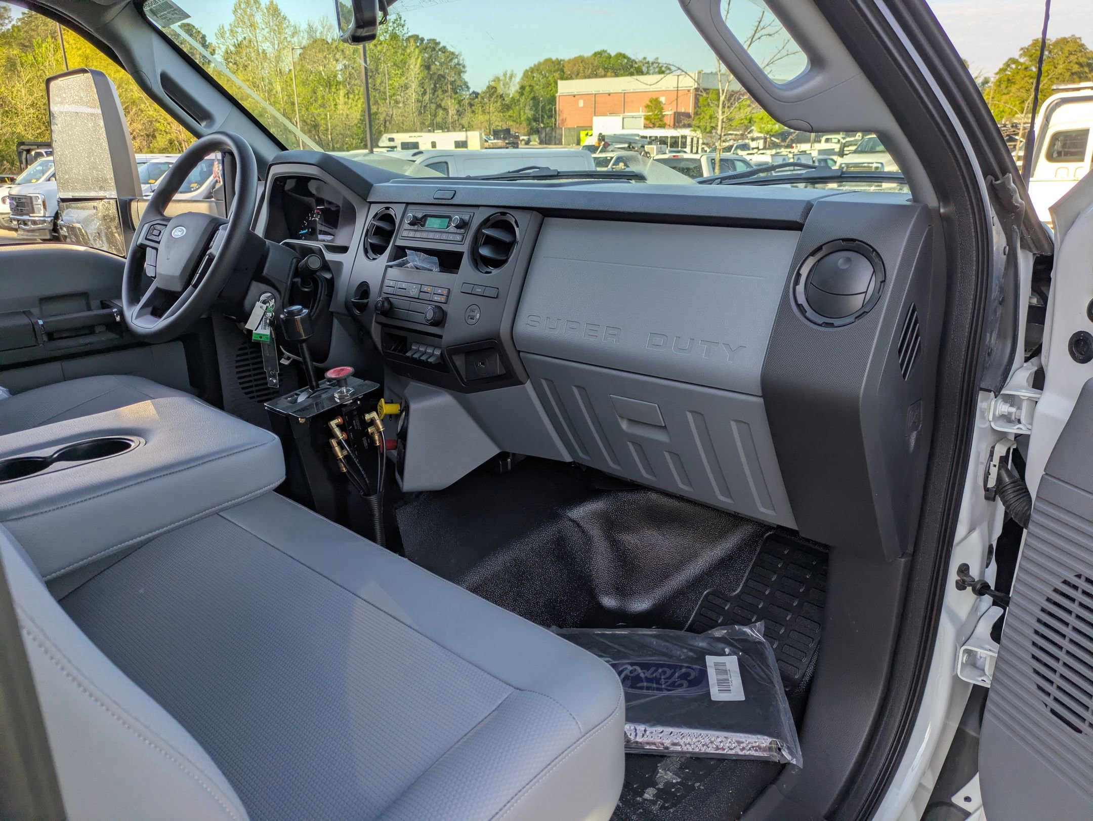 New 2027 Ford F750 2WD Regular Cab Super Duty image 32