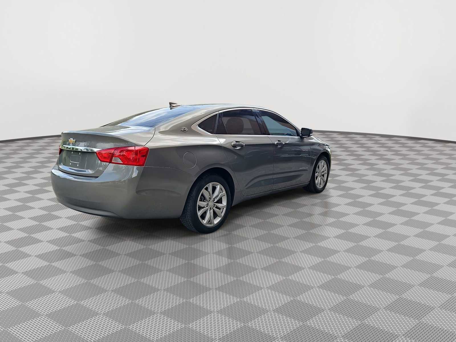 Used 2019 Chevrolet Impala LT image 8