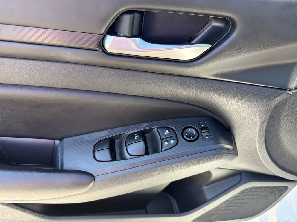 Used 2022 Nissan Altima 2.5 S image 16