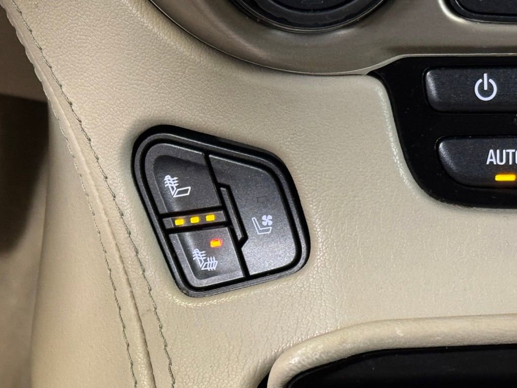 Used 2018 GMC Yukon Denali w/ Open Road Package image 43