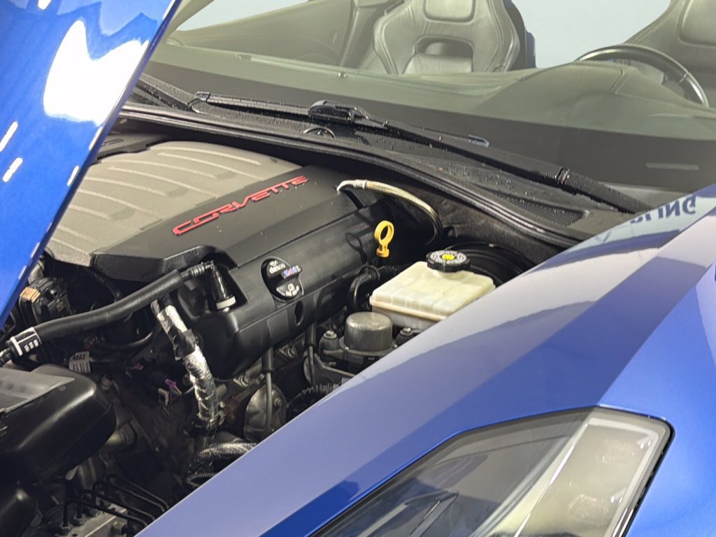 Used 2019 Chevrolet Corvette Stingray Convertible w/ Battery Protection Package RWD image 39