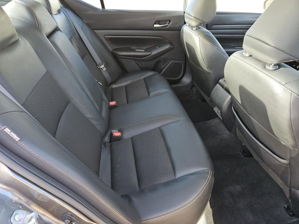 Used 2022 Nissan Altima 2.0 SR image 26