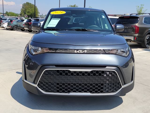 Certified 2025 Kia Soul LX w/ LX Technology Package FWD image 7