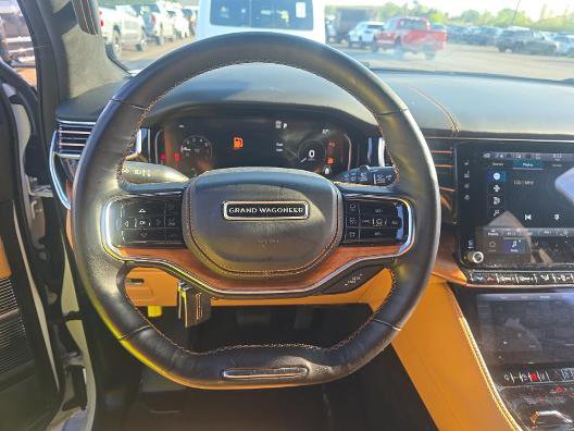 Used 2023 Jeep Grand Wagoneer Series III w/ Rear Seat Video Group 1 AWD/4WD image 7