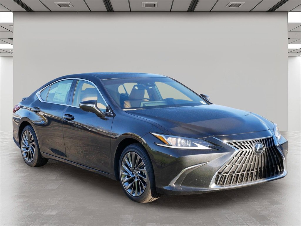 New 2025 Lexus ES 300h w/ Luxury Package