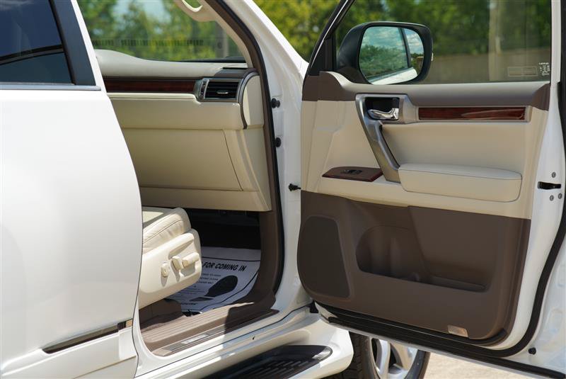 Used 2013 Lexus GX 460 Premium AWD/4WD image 68