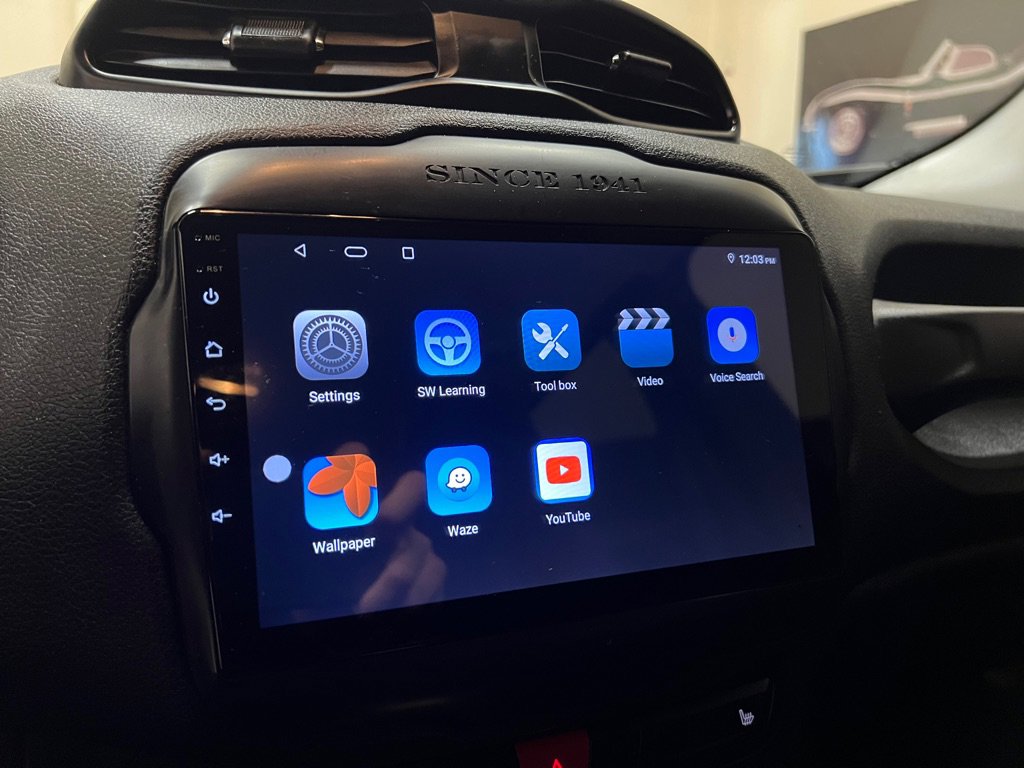 Used 2017 Jeep Renegade Trailhawk w/ Premium Trailhawk Package AWD/4WD image 28