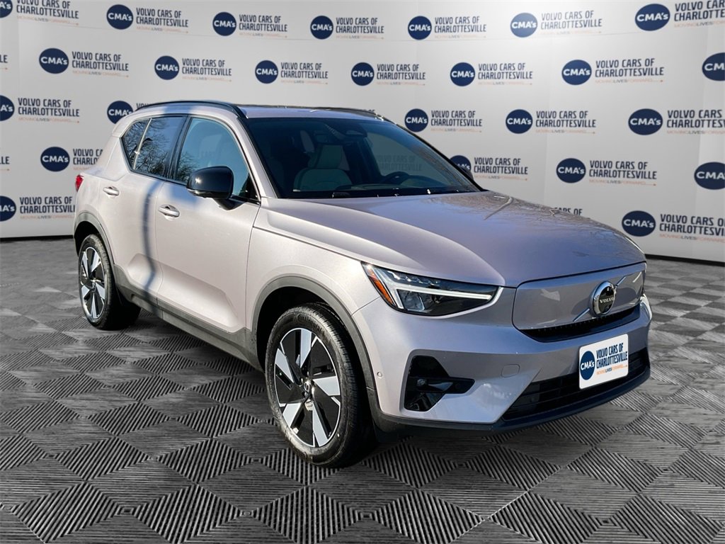 New 2026 Volvo EX40 Plus w/ Climate Package image 7