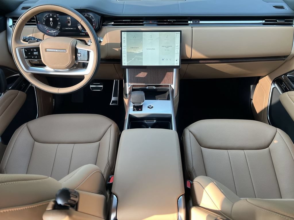 New 2026 Land Rover Range Rover Long Wheelbase SE AWD/4WD image 12