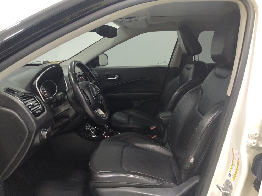 Used 2021 Jeep Compass Limited w/ Sun and Sound Group AWD/4WD image 17