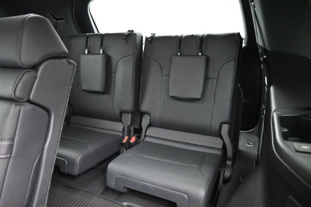 Used 2023 Lexus LX 600 F Sport w/ Accessory Package (Z1) AWD/4WD image 23