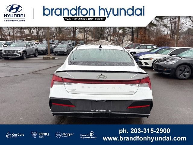 Certified 2025 Hyundai Elantra SEL FWD image 5