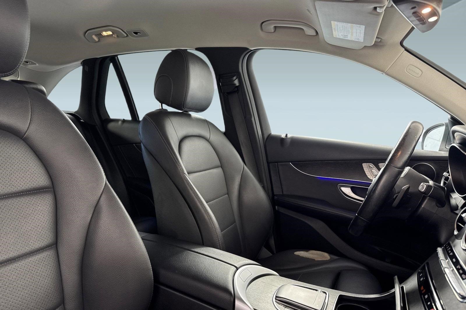 Used 2022 Mercedes-Benz GLC 300 image 29