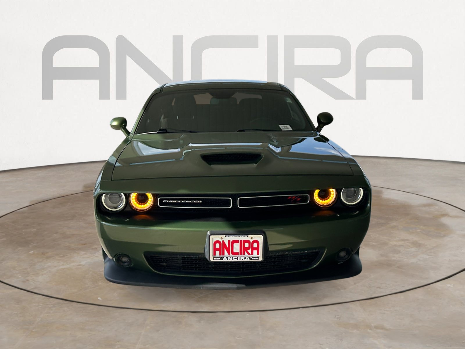 Used 2020 Dodge Challenger R/T RWD image 4