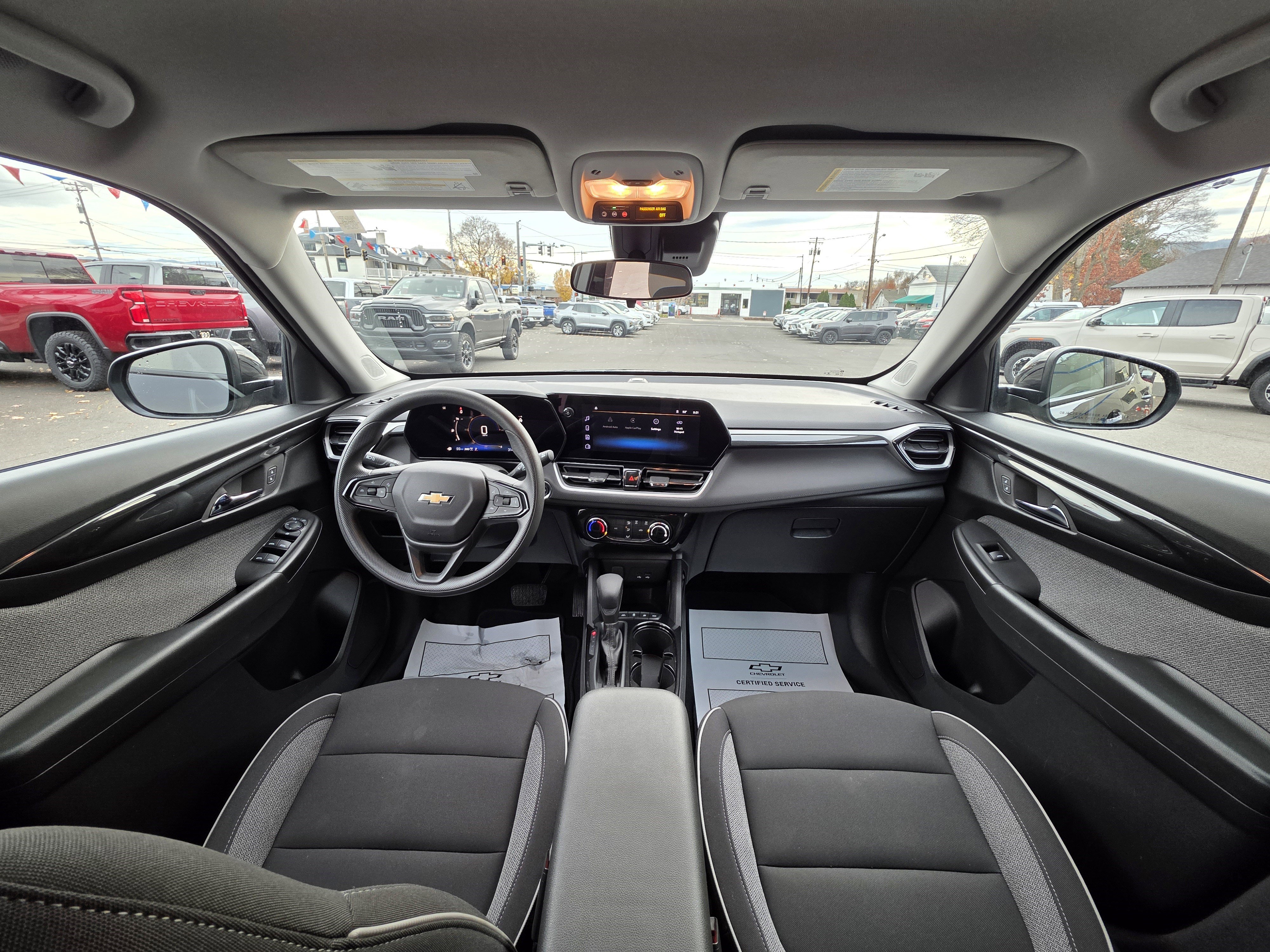 Used 2025 Chevrolet TrailBlazer LT image 19