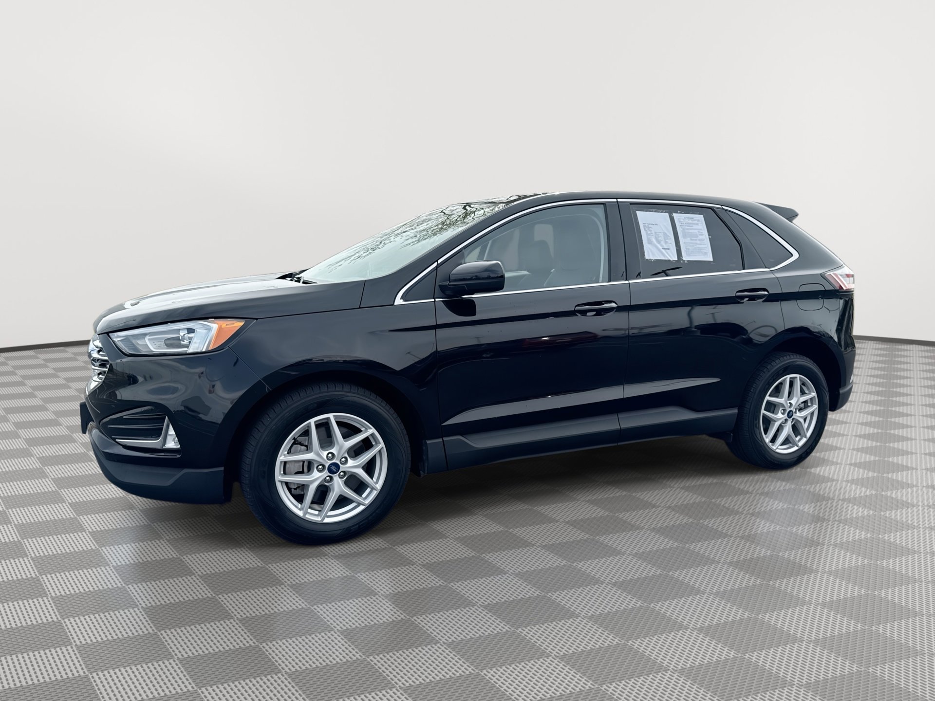 Used 2021 Ford Edge SEL w/ Cargo Accessory Package AWD/4WD image 1