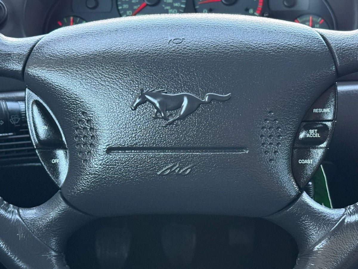 Used 2001 Ford Mustang GT Premium RWD image 48