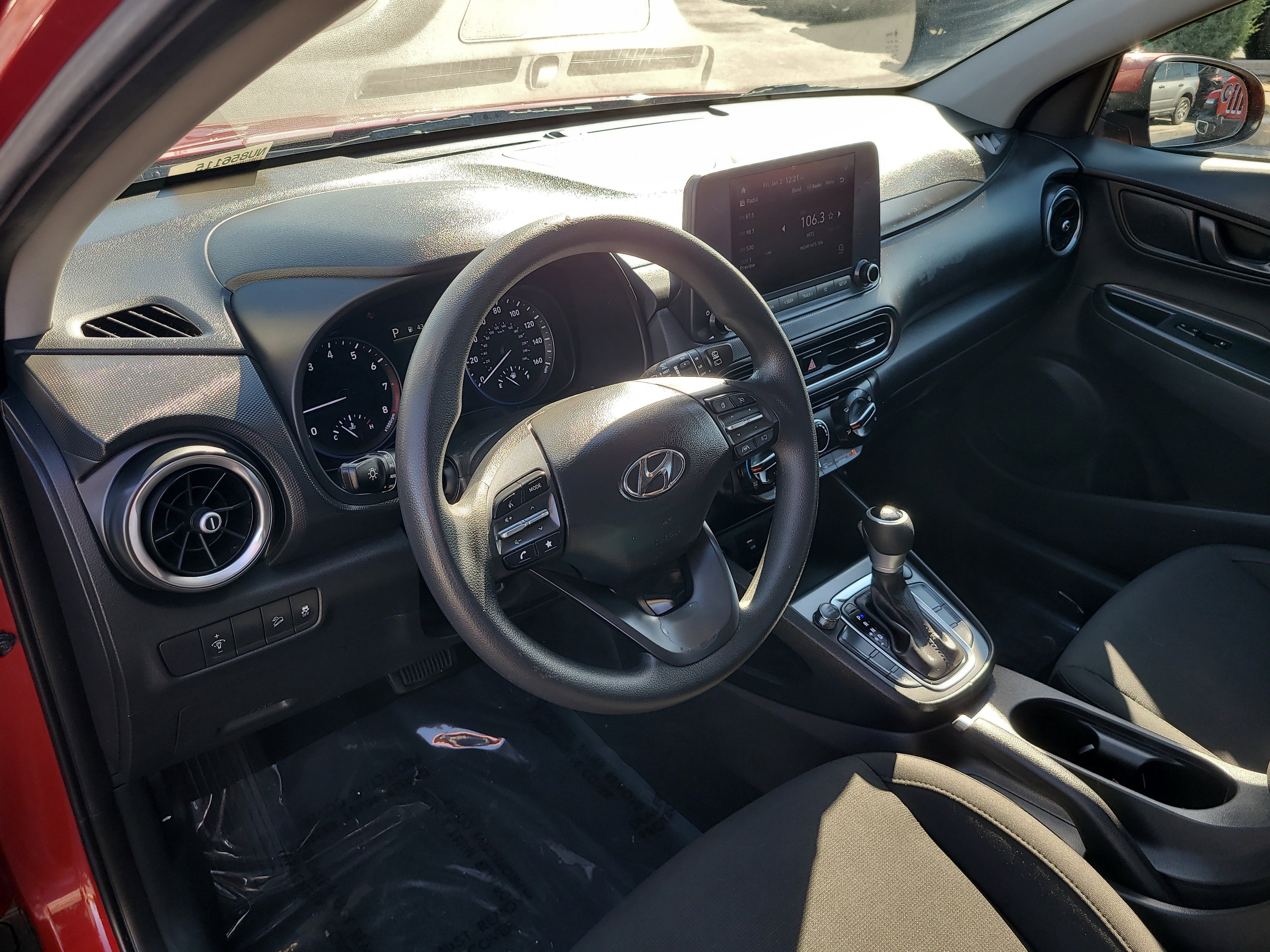 Used 2022 Hyundai Kona SEL image 18