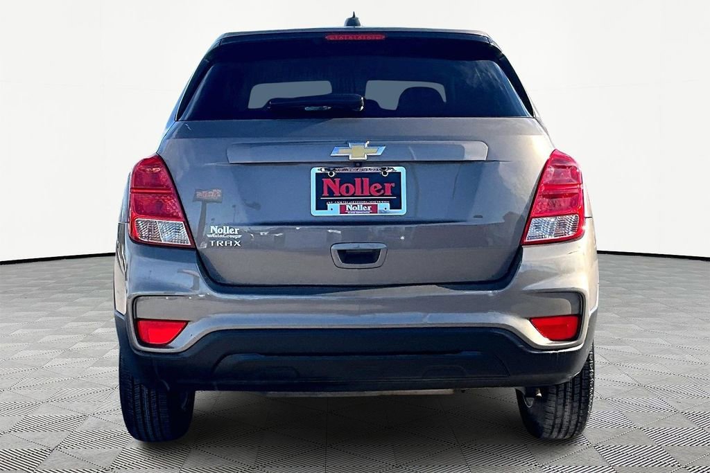 Used 2020 Chevrolet Trax LS w/ Tint and Cruise Package image 4