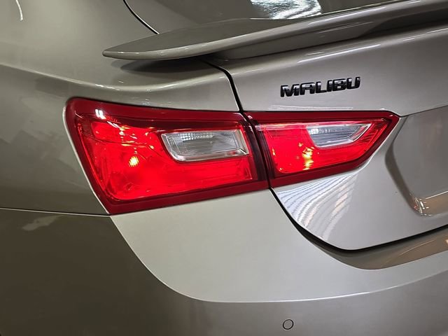 Used 2024 Chevrolet Malibu RS FWD image 34