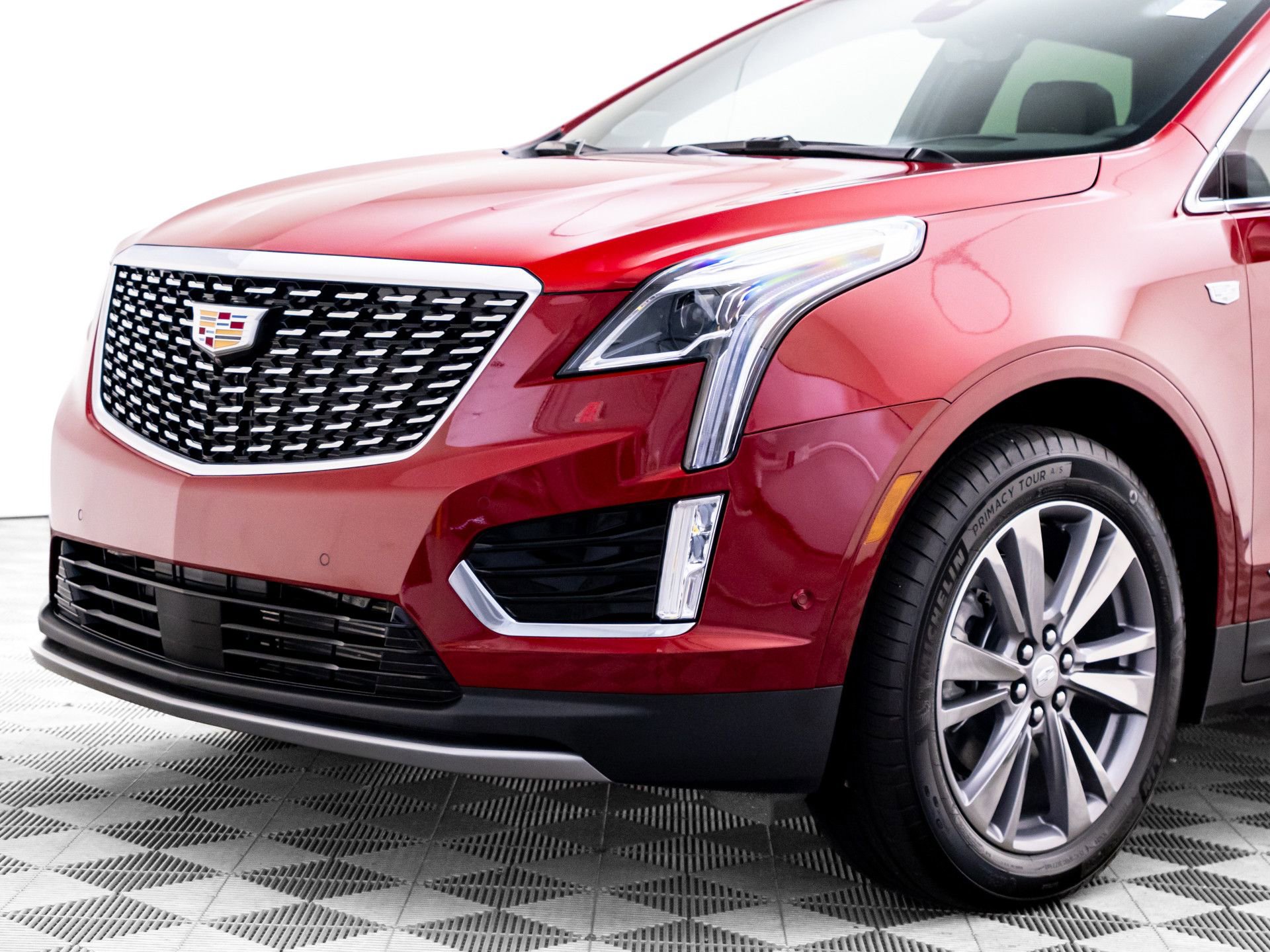 Certified 2026 Cadillac XT5 Premium Luxury w/ Driver Assist Package AWD/4WD image 41