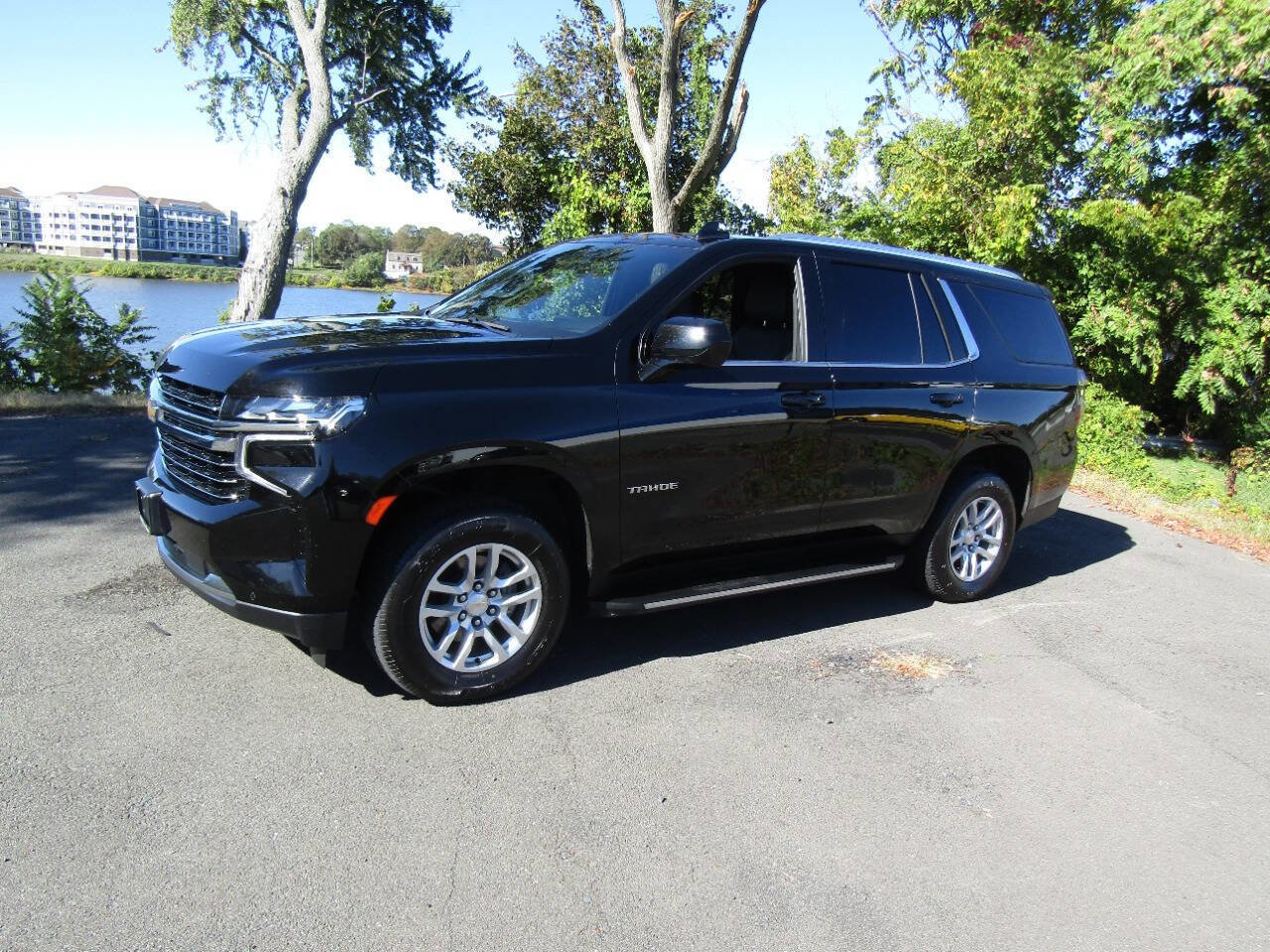 Used 2024 Chevrolet Tahoe LT image 48