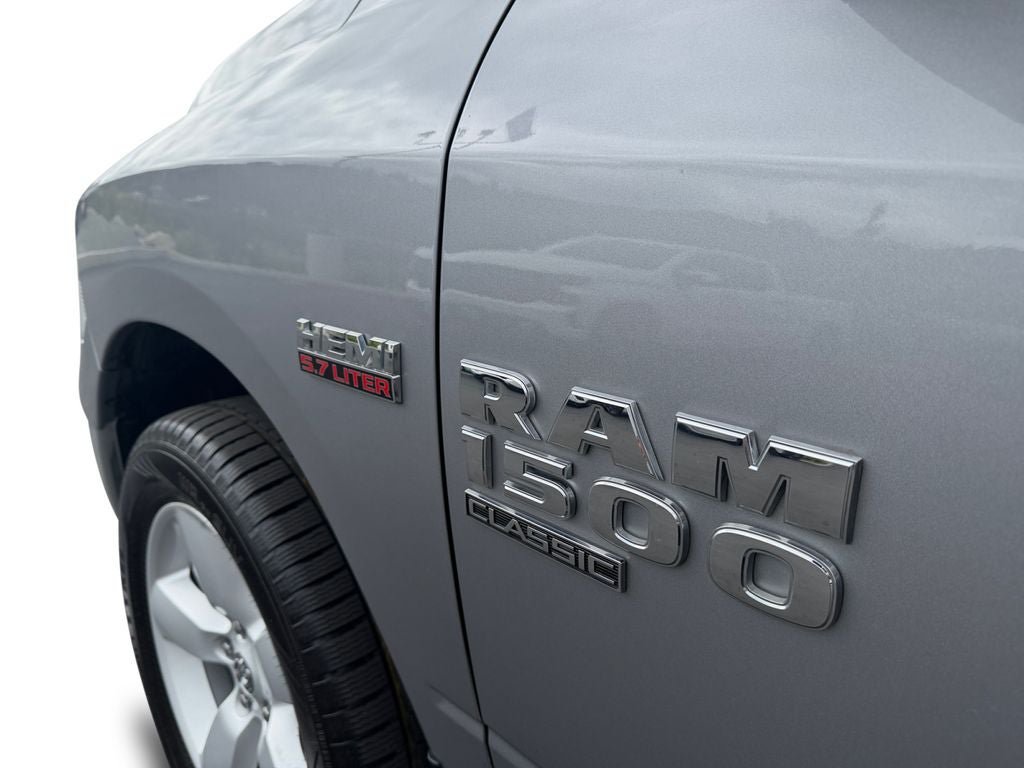 Used 2023 RAM 1500 Classic SLT AWD/4WD image 35