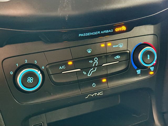 Used 2017 Ford Focus SE image 16