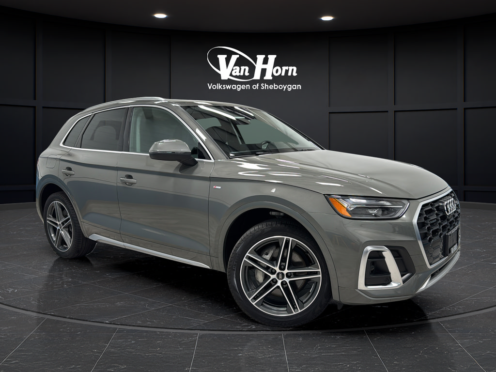 Used 2025 Audi Q5 e Premium Plus w/ Premium Plus Package AWD/4WD image 1