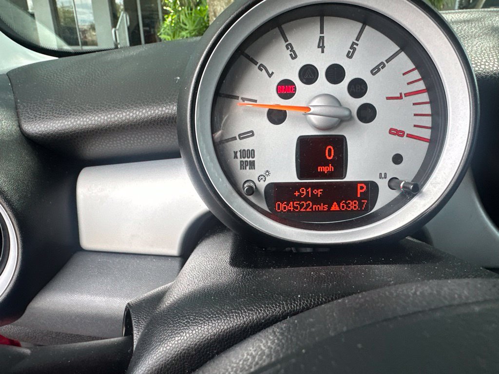 Used 2010 MINI Cooper Hardtop FWD image 19