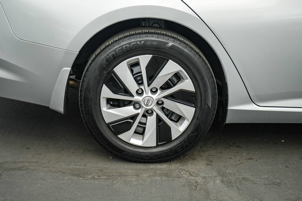 Used 2024 Nissan Altima 2.5 S FWD image 10