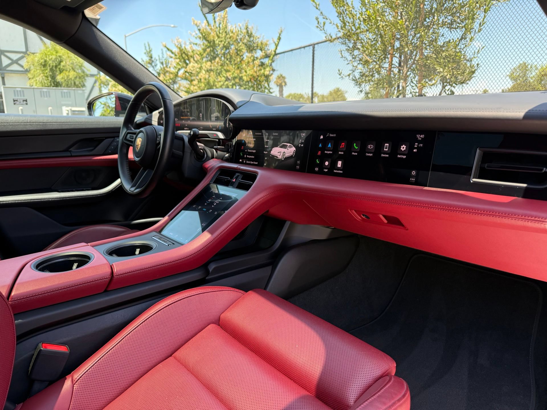Certified 2022 Porsche Taycan 4S AWD/4WD image 26
