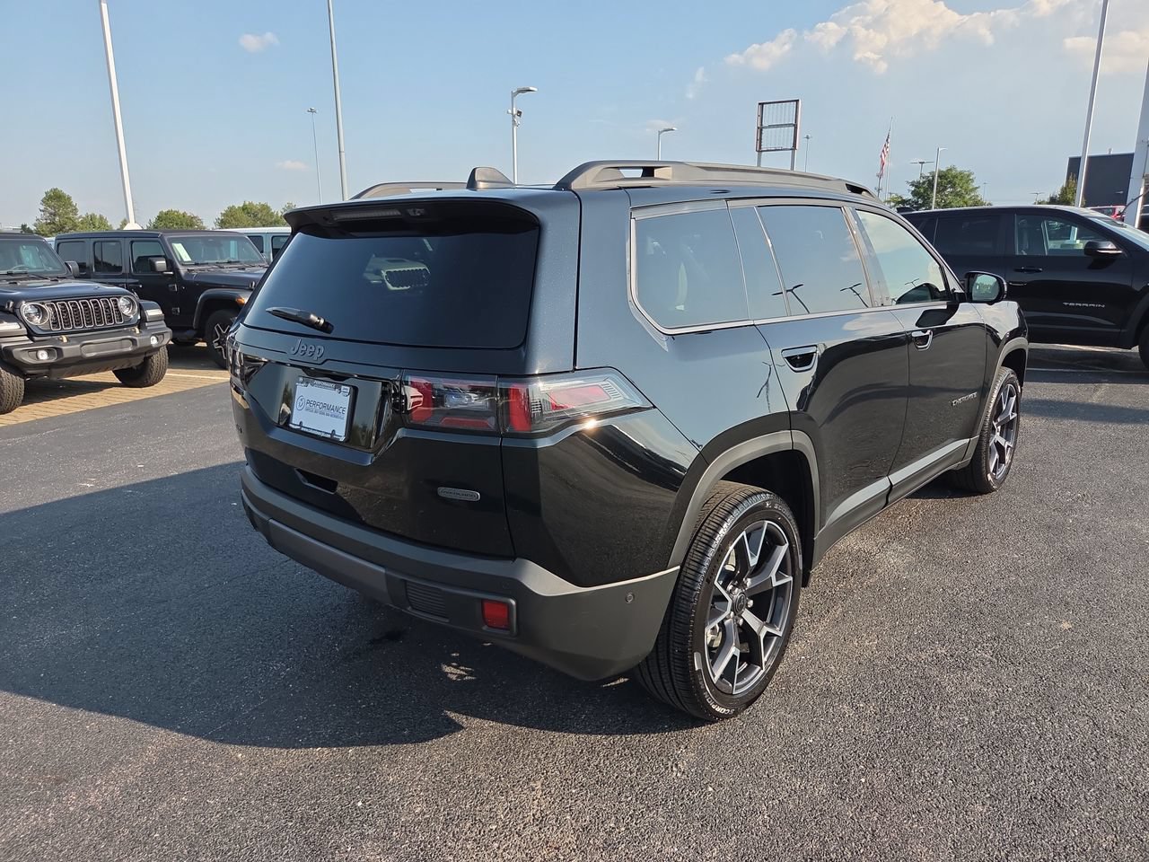 New 2026 Jeep Cherokee Overland w/ Advanced Pro Tech Group AWD/4WD image 31