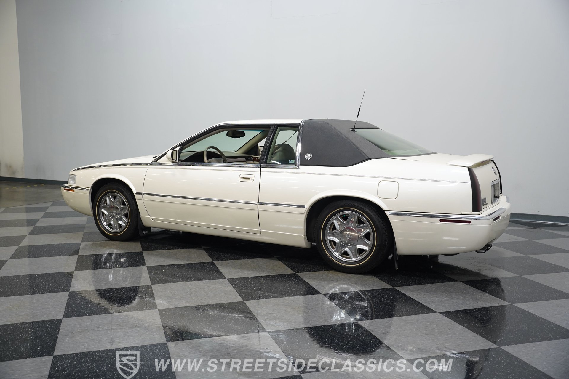 Used 2001 Cadillac Eldorado ESC w/ Comfort/Convenience Pkg FWD image 8