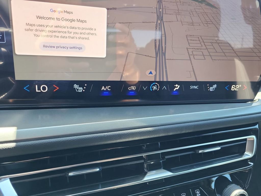 New 2026 Chevrolet Traverse LT w/ Midnight/Sport Edition FWD image 16
