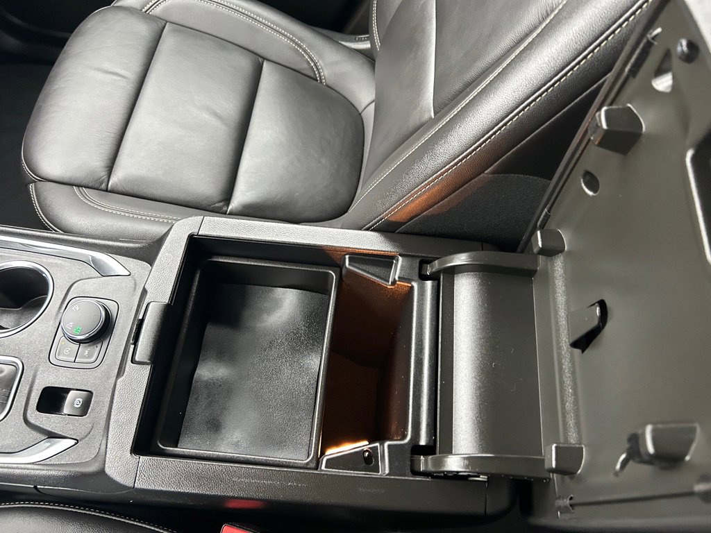 Used 2023 Chevrolet Traverse LT image 51