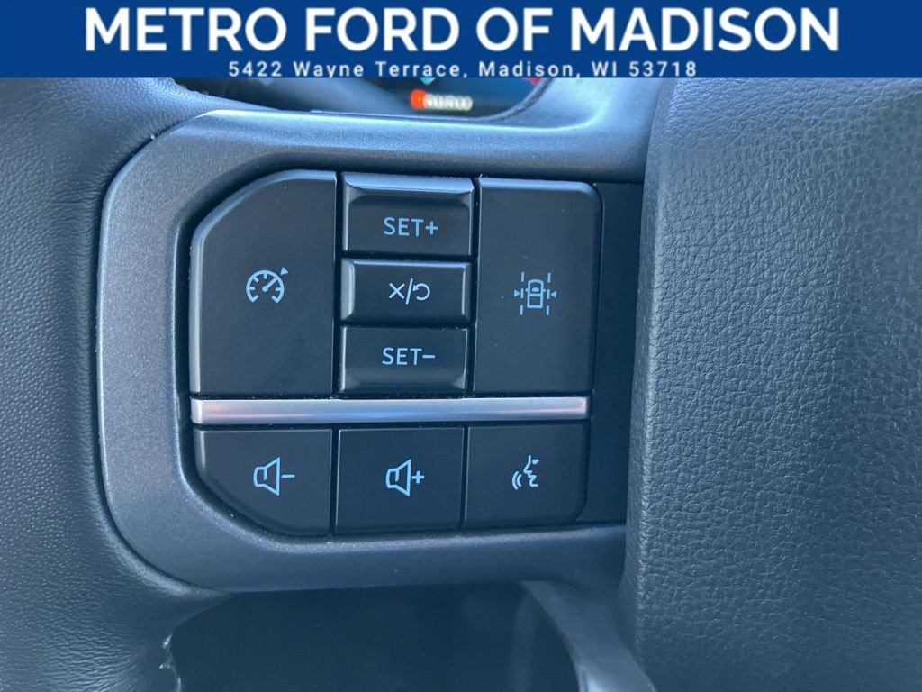 Used 2023 Ford F350 Lariat w/ Tremor Off-Road Package image 39